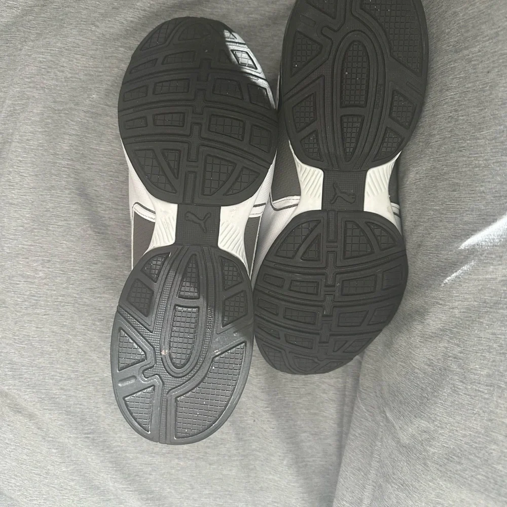 Men’s coma sneakers, size 9 1/2 soft foam, optimal comfort - Picture 2 of 4